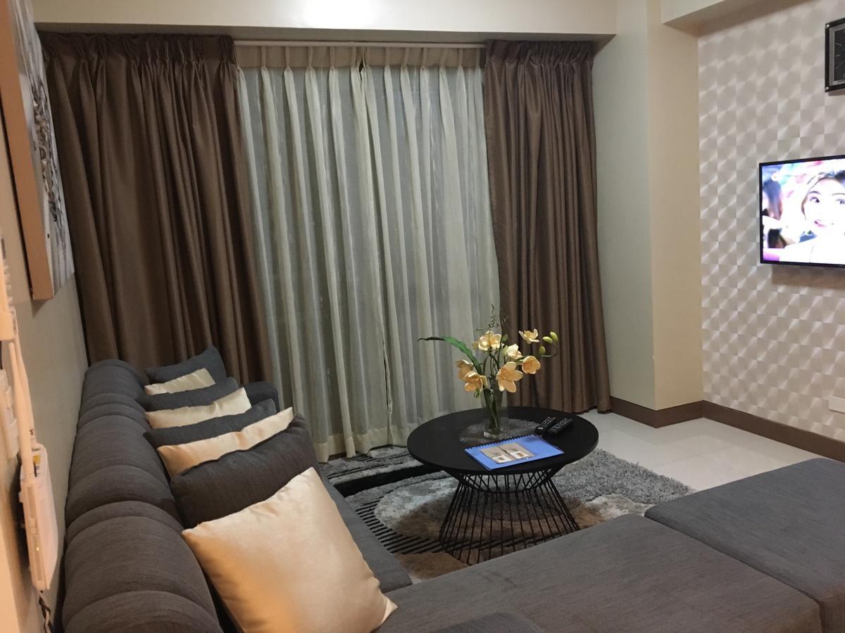 De Luxe 7Qrs Apartment Manila Exterior photo