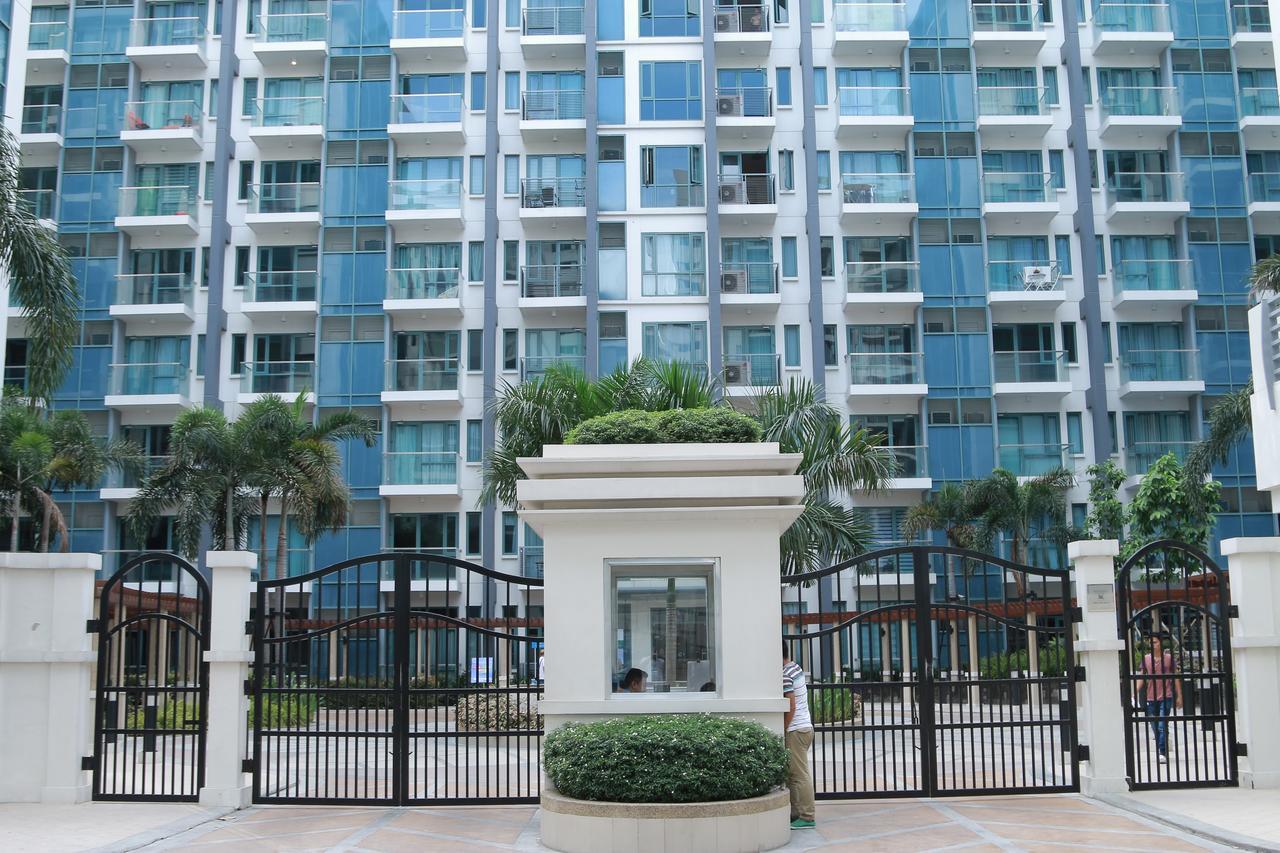 De Luxe 7Qrs Apartment Manila Exterior photo